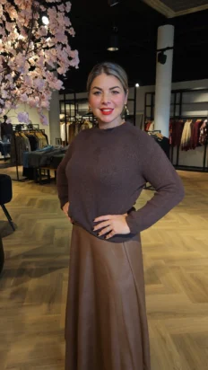 Triple nine Alpaca trui lange mouw bruin