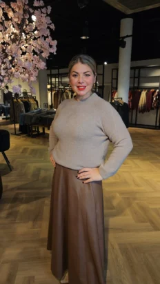 Triple nine Alpaca trui lange mouw taupe