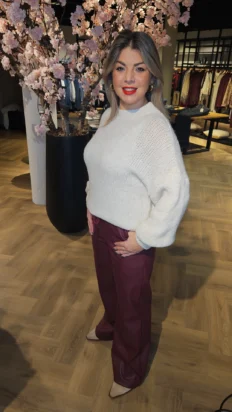 Triple Nine oversized trui Beige