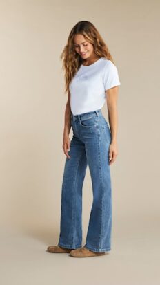 Red Button Colette stone used L31