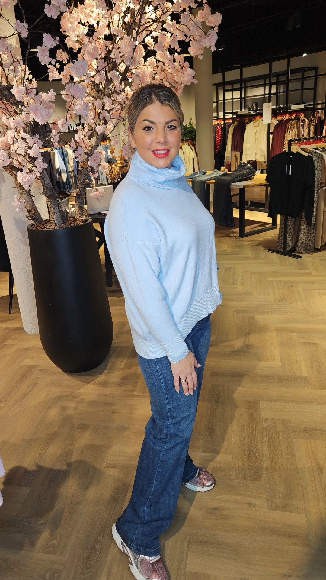 Senorita hangcol licht blauw